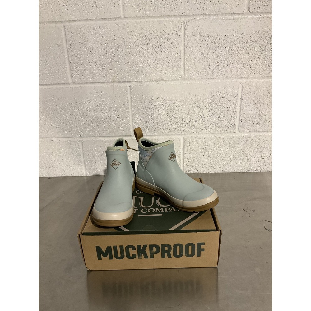 Muck Boot Originals Ankle Rain Boots Womens 6 Blue Quilted Floral MOAW200